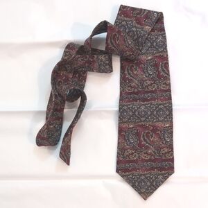 Vintage Christian Dior paisley silk tie